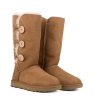 UGG Bailey Button Triplet II Chestnut