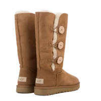 UGG Bailey Button Triplet II Chestnut