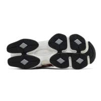 New Balance 9060 Reflection True Red